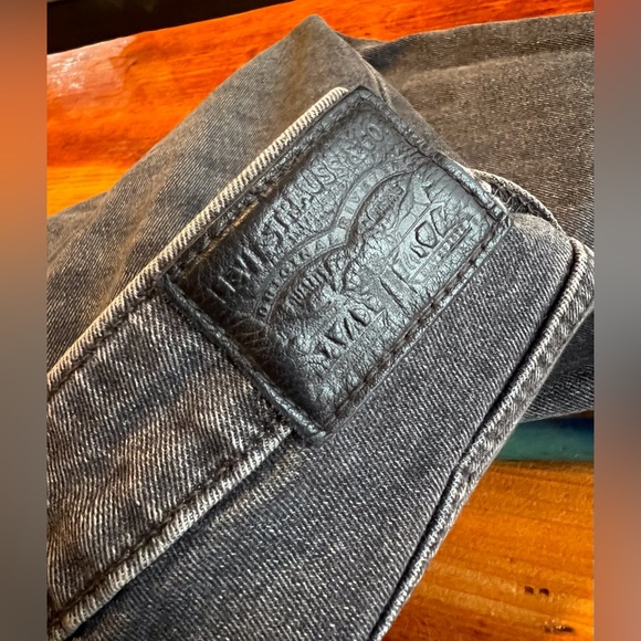 Levi’s 721 High Rise Distressed Skinny Jeans - Picture 5 of 5